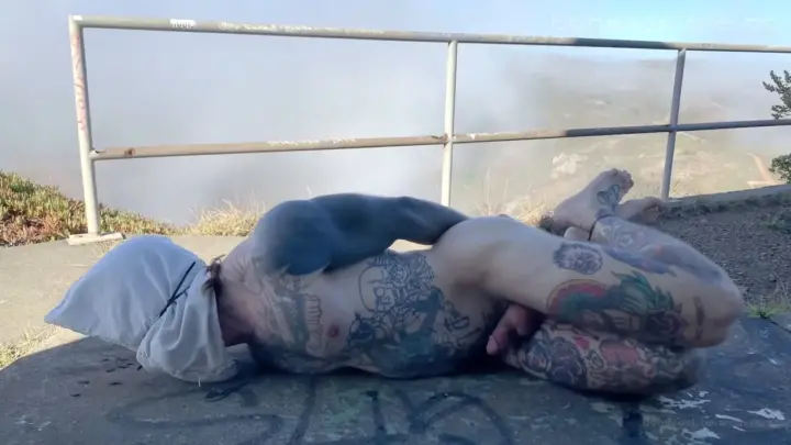 Heavy Kino: Payne and Elise Graves Abandoned