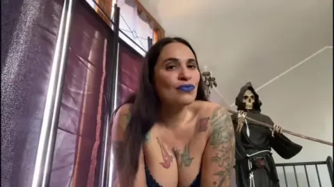HALLOWEEN BI ENCOURAGEMENT
