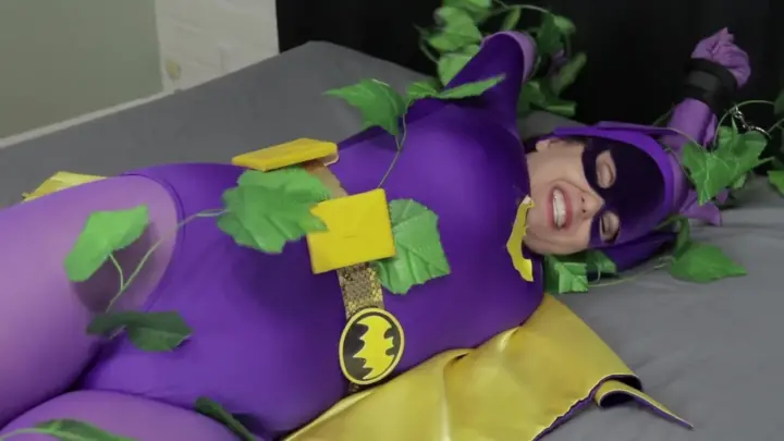 Batgirl Ivy Take the Stage