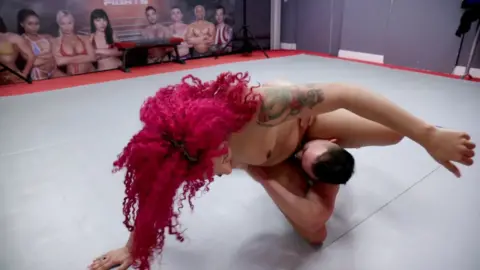 Daisy Ducati James Bang – Wrestling Mat Interracial Threesome